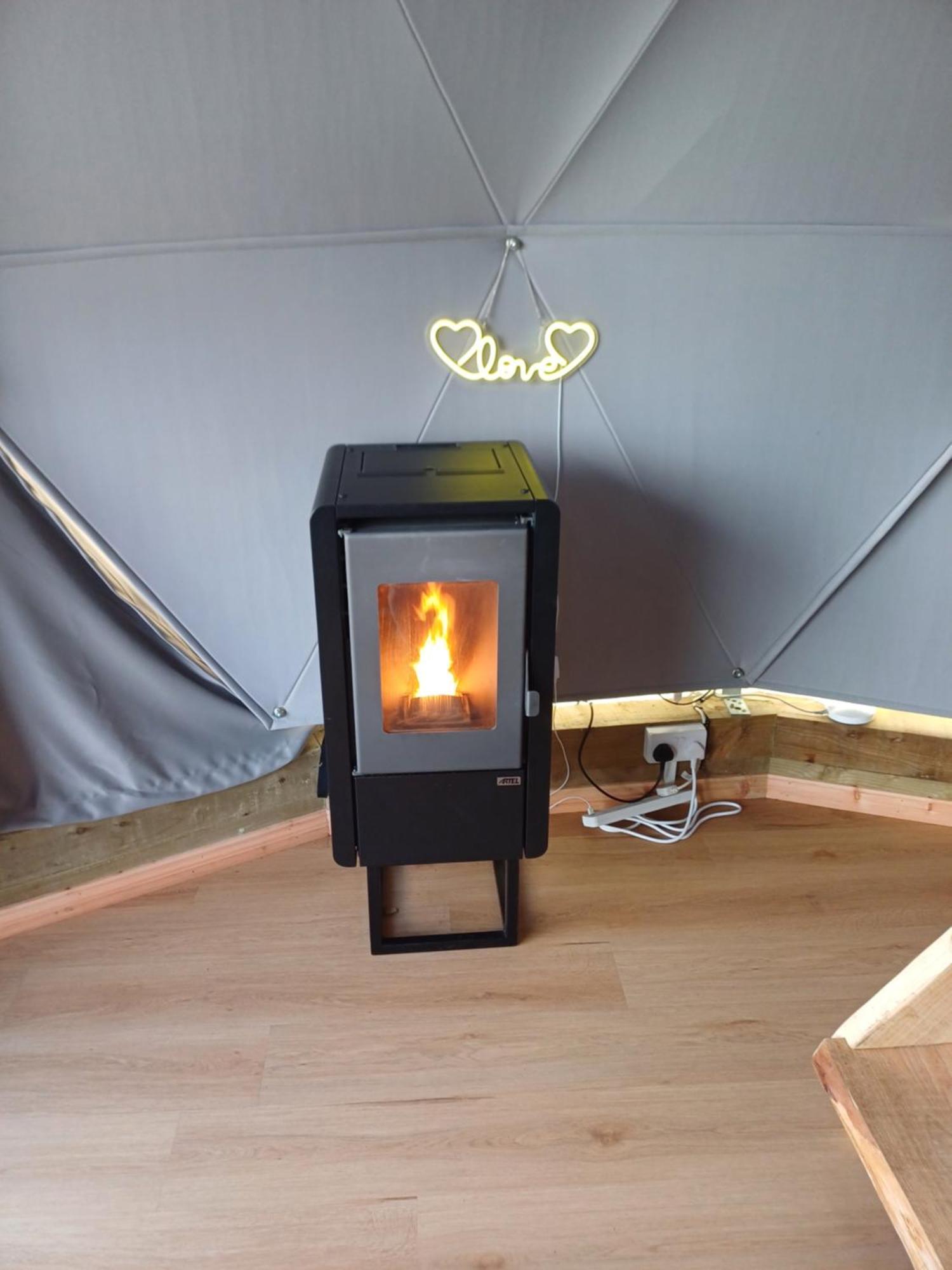 Little River Glamping Ballymoney Exterior foto